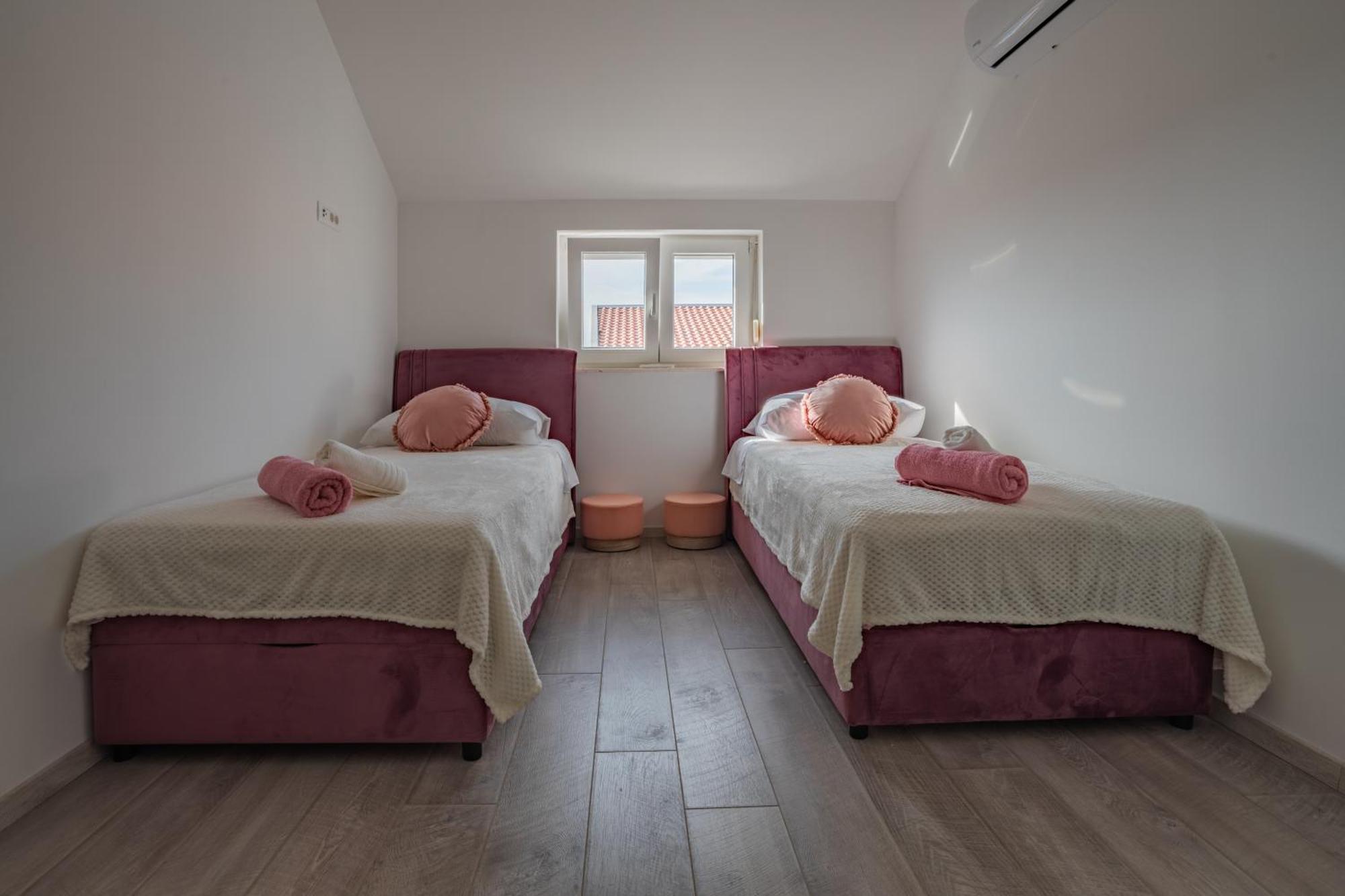 Seaview Apartments Roberta Zadar Exterior photo